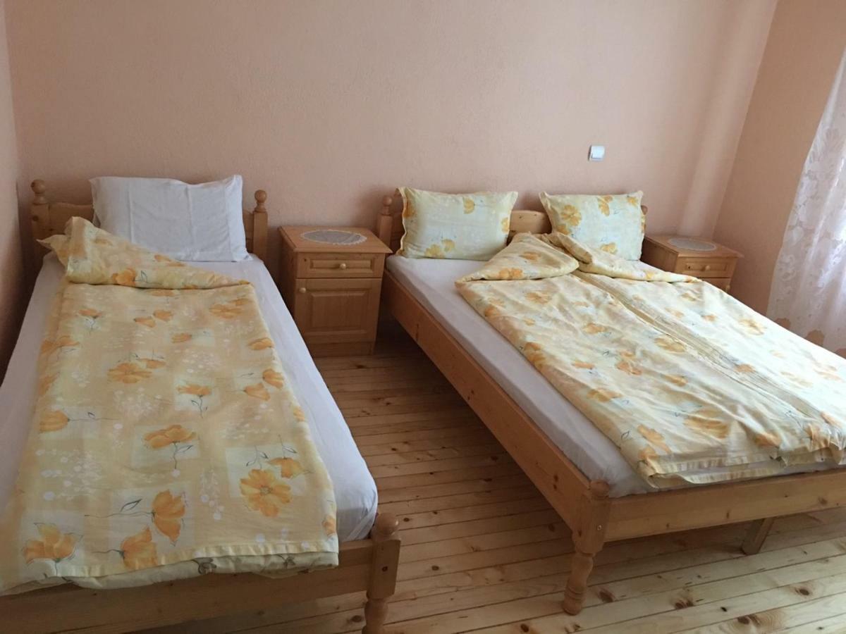 Velkovski Guest House Chissarja Exterior foto